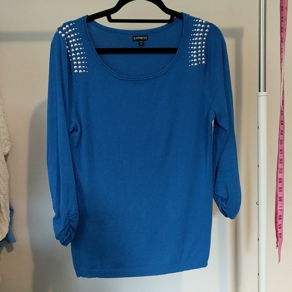 Blue 3/4 Sleeve Sweater